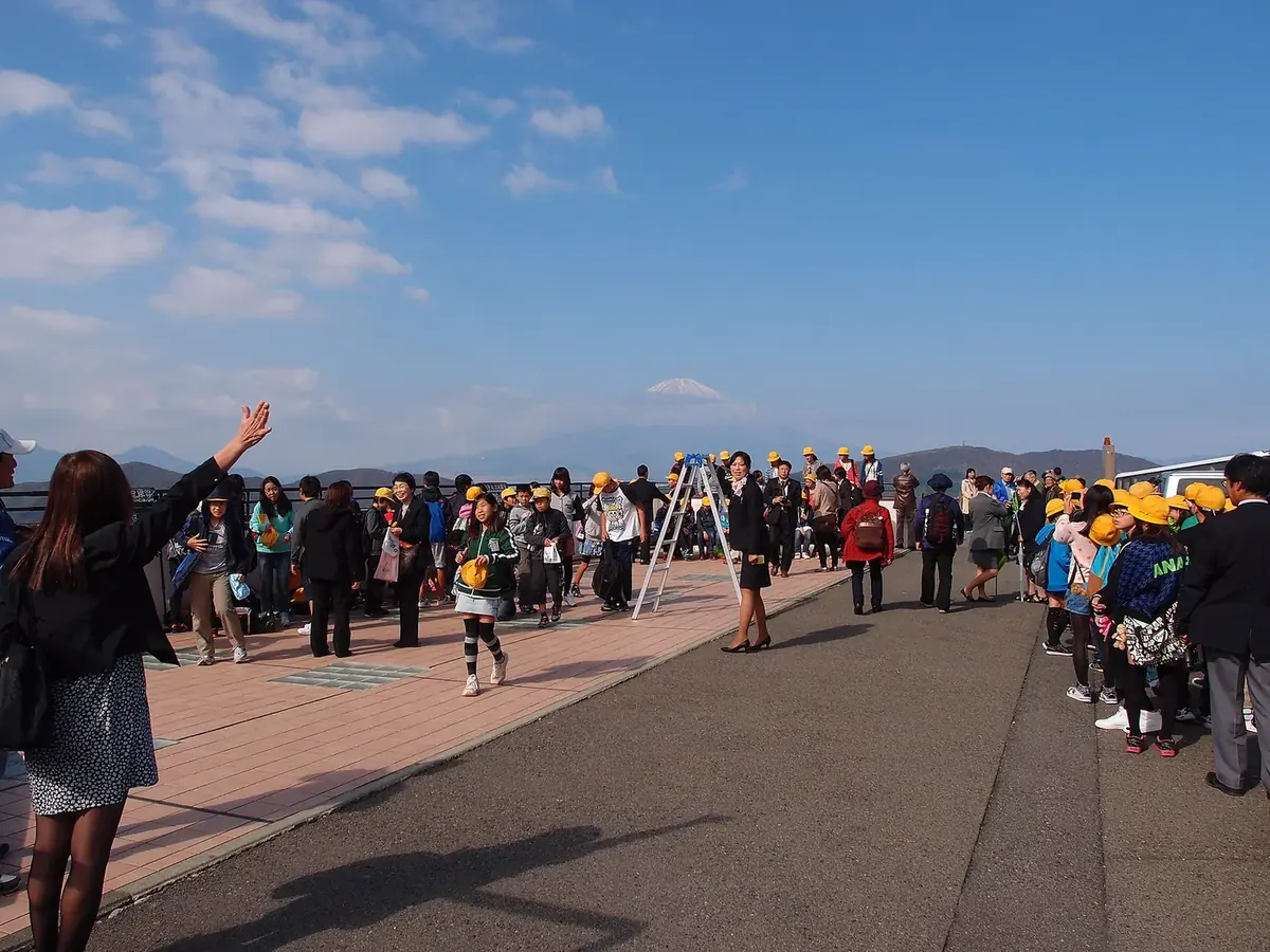 Visitors at the Owakudani viewing area in Hakone